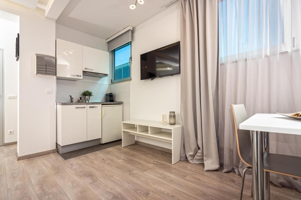 Apartments Lovret Flowers Split Exterior foto